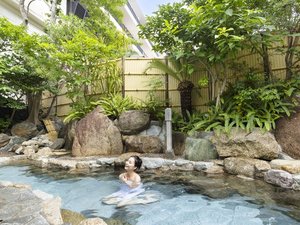庭園露天風呂 潮騒の湯(男女入替制)