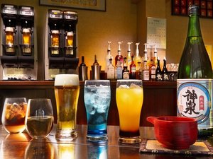 おもてなし:夕食時、飲み放題付き地酒やビール、カクテルなどをお料理と一緒にお愉しみいただけます。