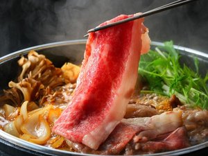 ■ローカルフード一例 おおいた和牛すき煮(4月〜)