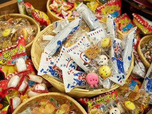 お子様に嬉しい、駄菓子バー(無料)。アルコールのおつまみにも、最適です!