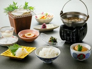 朝食一例|温かいお料理とともに楽しむ和朝食