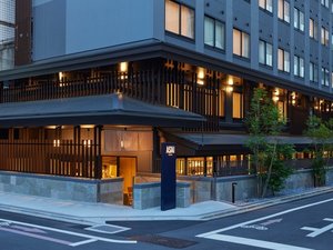 �z�e���O�ςƓ����B�����ʂ�A�G�ې�����B�s��Ȃ���A�Â����̂���ꏊ�B