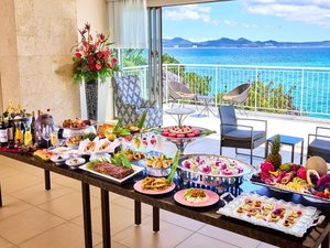 【東館|期間限定オープン、特別なラウンジタイム】
