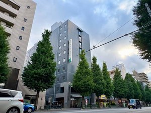 青梅街道沿い・南阿佐ヶ谷駅より徒歩2分という抜群の立地。