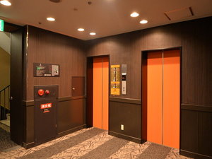 2階EVホール