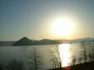 洞爺湖の日の出
