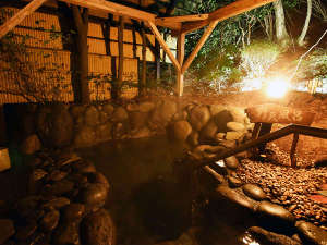 貸切風呂:本格野天風呂