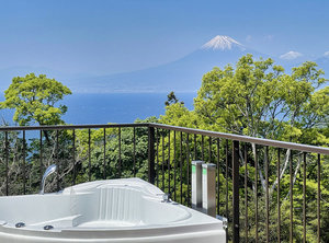 �O�����s���O�V��e���X�V��o�X����̌i�F�B�x�͘p�z���Ɍ�����x�m�R�͐��ɓ��Ȃ�ł͂̐�i�ł��B