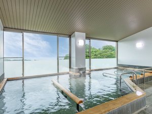 泉質はナトリウム・カルシウム塩化物硫酸塩温泉。疲労回復や関節痛等に効く様々な効能があります。