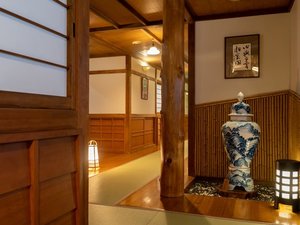 畳敷きの廊下