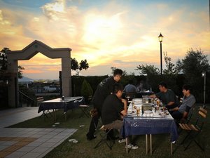 *�m���BBQ�O�����n���l�p�֒��ޗ[�z�𒭂߂Ȃ��炨�y���݂��������i�C���[�W�j