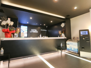 非接触自動チェックイン機/自動検温器/無料高速Wi-Fi/ランドリー/フリーワークスペース/各種自販機/