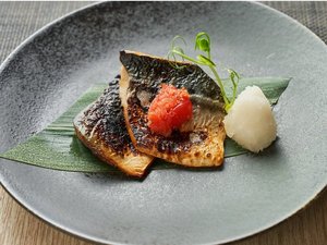 明太トロ鯖と鯖みりん焼き2種の鯖を同時に楽しんでいただける一皿。