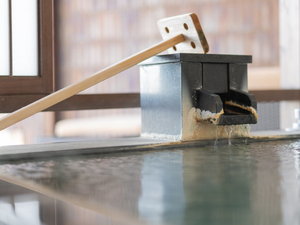 泉質は無色透明で、メタケイ酸を多量に含んだ「美肌の湯」。