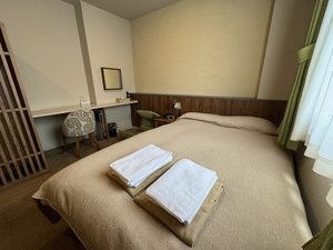 デラックスセミダブルルーム