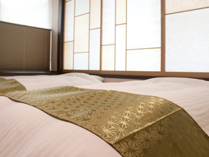 �y���j���[�A���a��10�􁙃y�b�g���h�z�}�b�g���X�̓t�����X�x�b�h�ŐS�n�悢������@�@