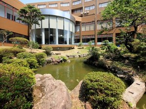 ラウンジや一部客室からは中庭を眺めながら過ごしていただけます