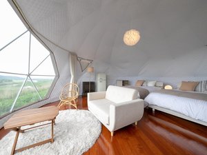 6mセミダブル2ベッド客室。贅沢な間取りでゆったりと過ごせます。