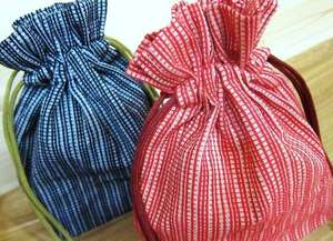 【客室アメニティ－巾着袋】赤・青お好きな色をお選びください。