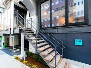 UNDER RAIL WAY HOTEL AKIHABARA 外観