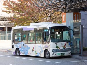 循環バス「ふらっとバス」当ホテル目の前にバス停あり