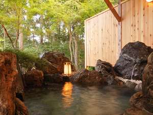 【泉質】カルシウム・ナトリウムー硫酸塩・塩化物温泉【効能】神経痛・筋肉痛・関節痛・疲労回復・健康増