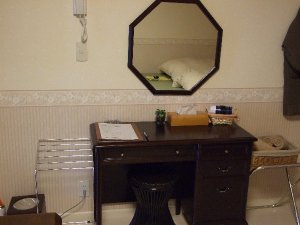 各お部屋に常設、女性にうれしい、ドレッサー、今日もバッチリ、決まってる?