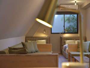 �y�����s:�V�h�E����E�����E�g�ˎ��zHotel Vintage �����_�y��