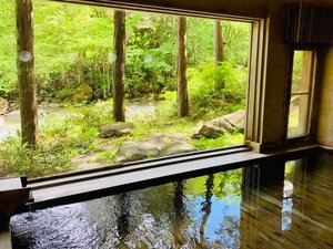 【檜風呂】暑い夏も檜風呂で爽やかに