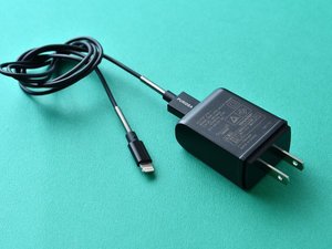 【携帯充電器】