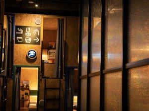 �j���t���A�ٓ��ʐ^