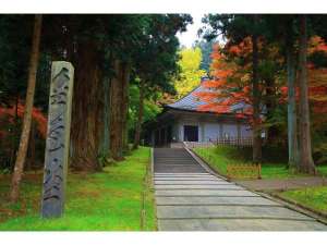 �y���ق���ԂŖ�60���z������