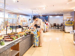バイキングレストラン「四季彩」