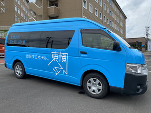 シャトルバス