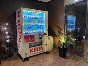 1階:自動販売機