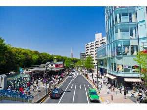 スーパーホテルPremier赤坂から原宿駅まで15分ほど!千代田線をご利用くださいませ!