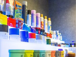 【無料アメニティ】男性に嬉しい整髪料も豊富にご用意♪※ラインナップは時期により異なります。