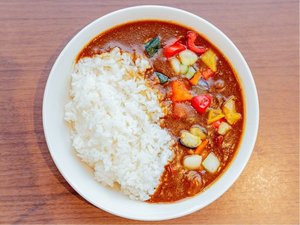 【無料サービス】朝カレー食べ放題でエネルギーをチャージ!(提供時間:朝6時〜朝10時)