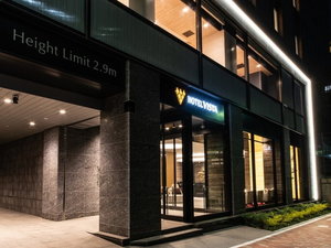 ホテル外観(夜)
