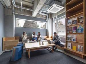 【京都市河原町・烏丸の人気カプセルホテル・ゲストハウス】TSUG 京都三条 by THE SHARE HOTELS