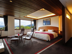 �y�p�[�N�r���[�n���E�b�h�c�C�����[���z