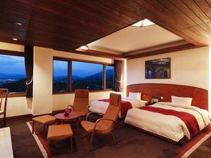 �y�p�m���}�p�[�N�r���[�c�C�����[���z