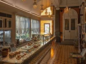 �{��1�K�uBOUTIQUE�v