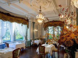 �{��1�K�uLE CHENE�v