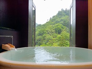 「大正ロマン」最上階・露天風呂付和洋室(801号室)