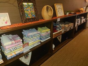 浴衣コーナー。色んな模様取り揃えております。