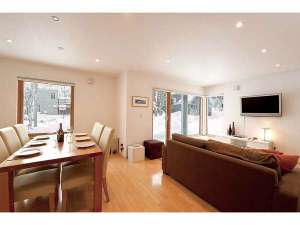 【北海道ニセコ・倶知安の貸し別荘・コテージ・ログハウス・コンドミニアム】ホリデーニセコ アヴァロン