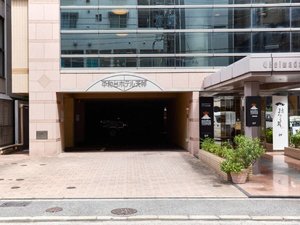 ホテル駐車場は電話予約制です。空き状況をご確認の上ご予約ください。