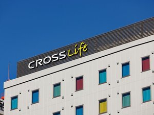 【外観】博多織をモチーフとしたカラフルな外観。地下鉄七隈線「渡辺通」駅2番出口より徒歩6分。