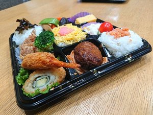 朝食弁当
